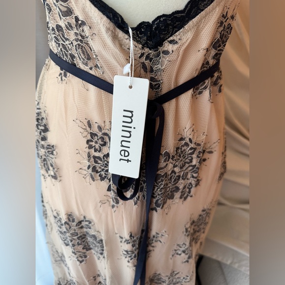 Minuet Petite Black and Cream Maxi Dress - Picture 4 of 4